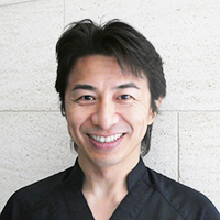 院長 中村 健 Ken歯科院長