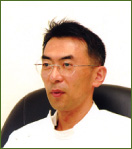 院長　服部　康治