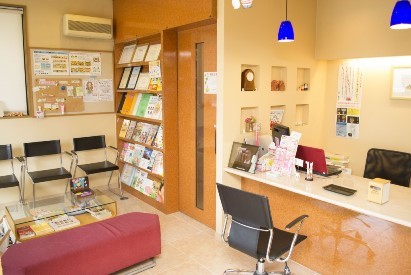 よこた歯科・受付