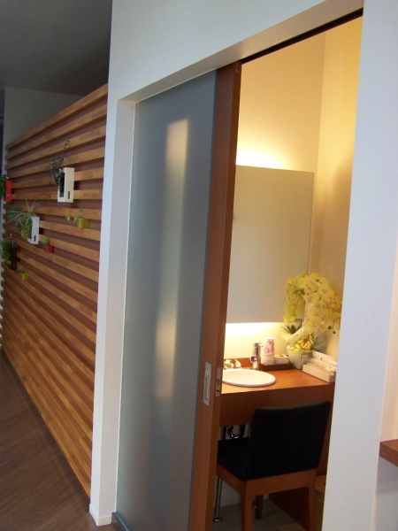 パウダールーム【Powder Room】