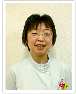 院長：市川　真弓