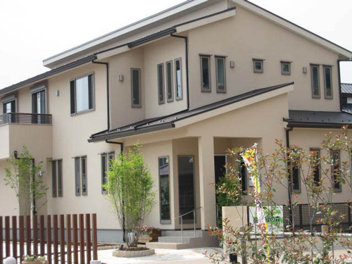 歯科 緑の森 外観