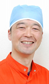 まき歯科医院　院長
