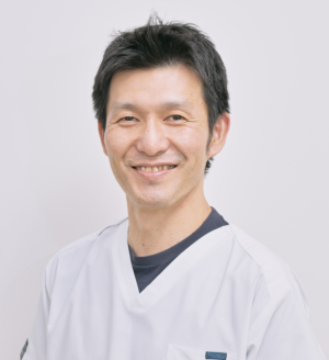 歯科医師：三宅洋彰
