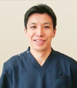歯科医師：竹島　秀俊