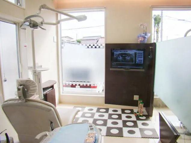 お母さんも安心の診療ユニット