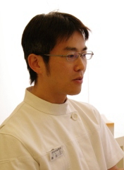 歯科医師：加瀬　博