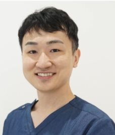 歯科医師：前川　裕貴